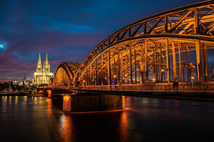 Hohenzollernbrücke und Dom - Köln
