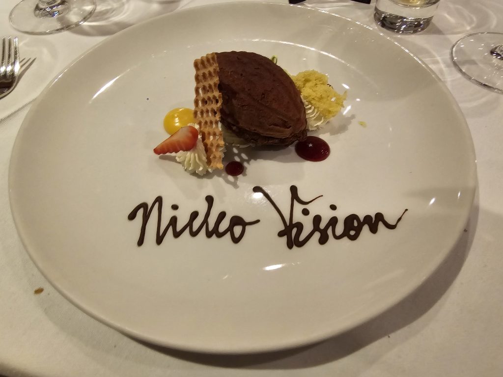 Dessert mit nickoVISION Schriftzug am Abschiedsgala-Dinner